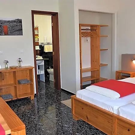 Bed & Breakfast Calma Do Mar Madalena (Azores)
